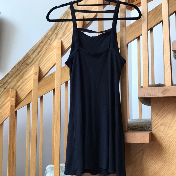 Black Strappy Back Shift Dress - Picture 2 of 2